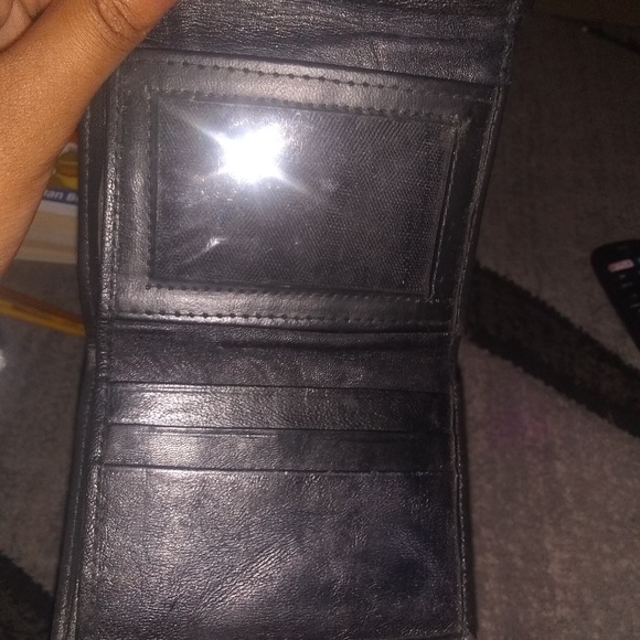 Wallet - Picture 3 of 4